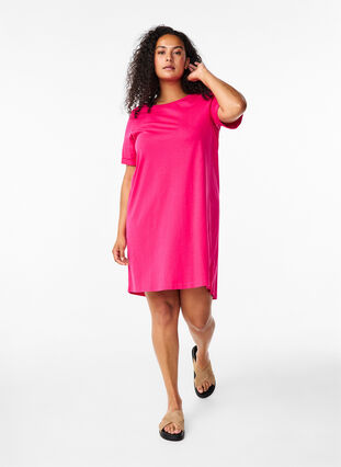 Zizzi Robe t-shirt en coton, Bright Rose, Model image number 2