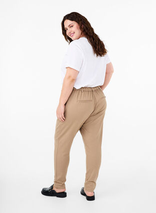 Zizzi Pantalon Maddison, Silver Mink, Model image number 1