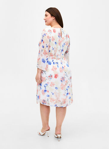 Zizzi Robe plissée imprimée avec lien à nouer, White/Blue Floral, Model image number 1