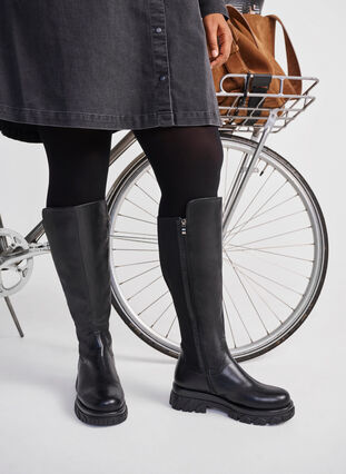 Zizzi Large - Bottes hautes avec élastique et fermeture éclair, Black, Image image number 0