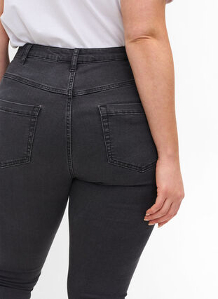 Zizzi Jean Amy super slim taille haute, Grey Denim, Model image number 2