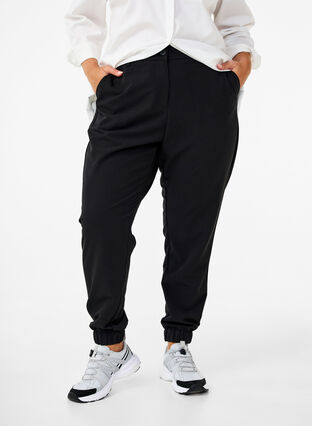 Zizzi Pantalon avec taille et cheville élastiques, Black, Model image number 2