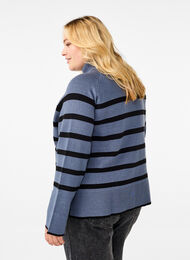 Pull en maille rayé avec un col roulé, B.Sea w.BlackStripes, Model