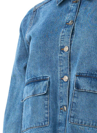 Zizzi Veste chemise en jean avec poches, Blue Denim, Packshot image number 2